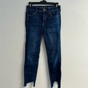 American Eagle Skinny Jean. Size 0/2 Regular